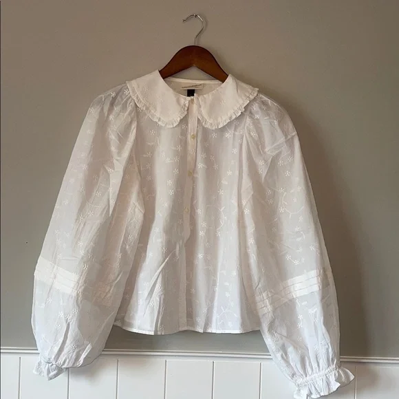 Chic White Blouse with Puff Sleeves - Picture 1 of 1